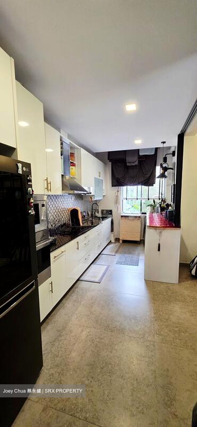Silahis Apartments (D15), Apartment #523685471